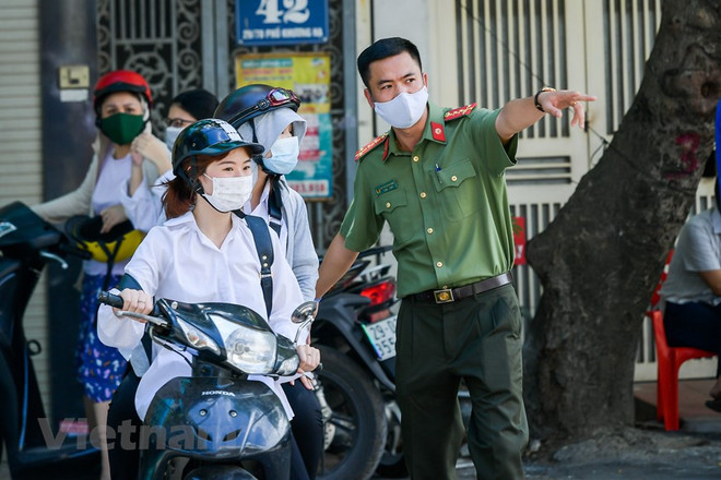 Thi tốt nghiệp THPT: Hà Nội dẫn đầu cả nước về số điểm 10 các môn ảnh 2