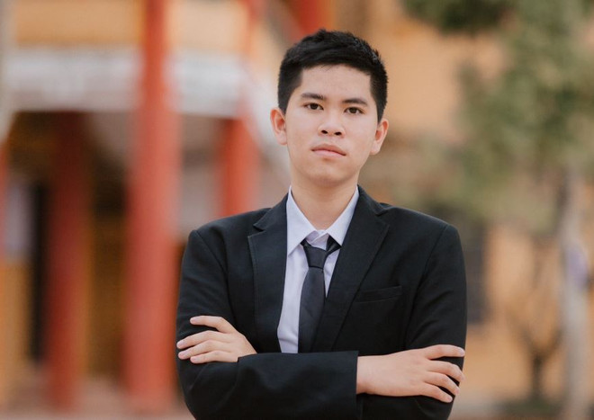 Thủ khoa kép của Đại học Bách khoa Hà Nội học 'trường làng' Hải Dương ảnh 1