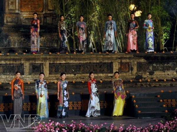Festival Huế 2014: Hội tụ nghệ thuật truyền thống và đương đại ảnh 1
