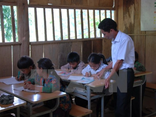 Chuyện cắm bản nơi địa đầu Tổ quốc và những giọt nước mắt hằng đêm ảnh 1