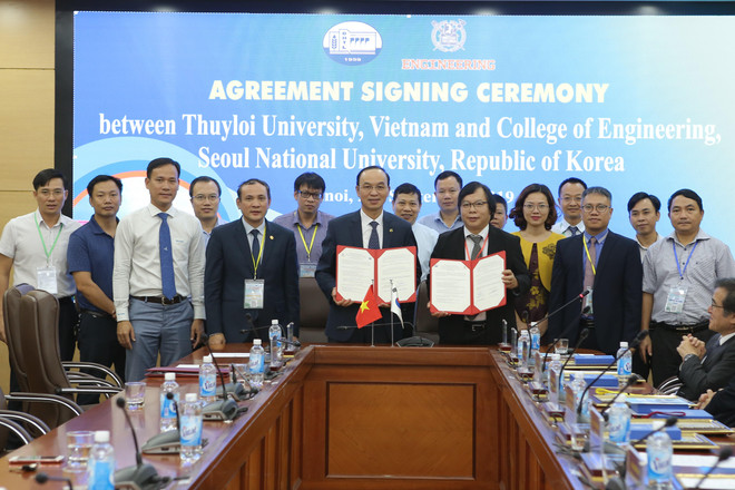 Vinh danh các giáo sư quốc tế có nhiều đóng góp cho Việt Nam ảnh 1