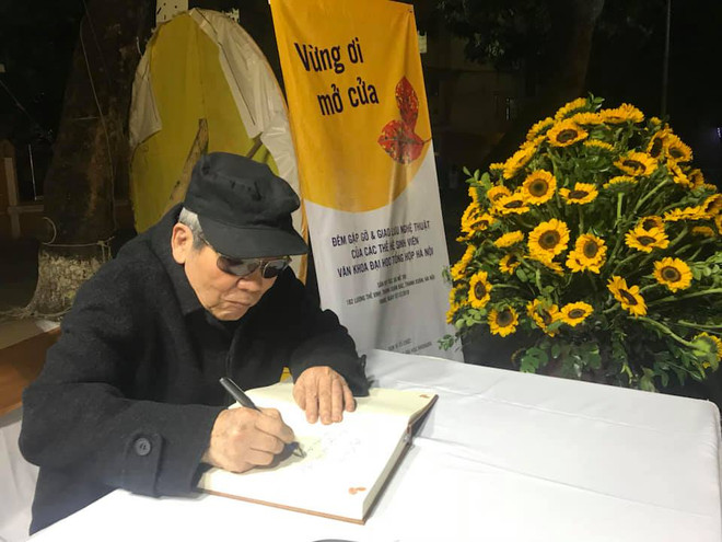 ‘Vào mùa trăng’: Một thế giới khác của giáo sư Hà Minh Đức ảnh 3