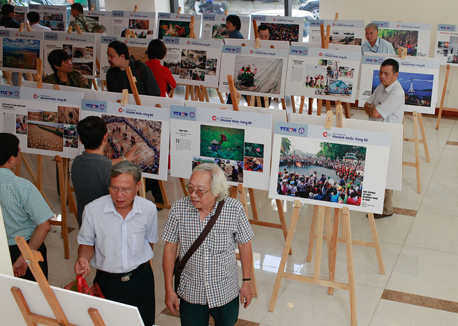 Giải ảnh báo chí “Khoảnh khắc Vàng 2016” vinh danh 22 tác phẩm ảnh 20