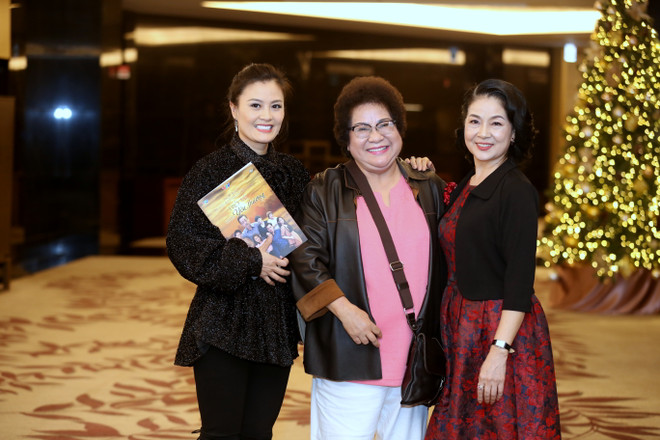 Người nổi tiếng và những nỗi niềm riêng trong ngày Tết cổ truyền ảnh 1