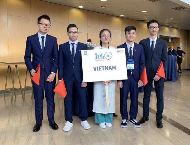 Cô gái vàng Vật lý: ‘Không thấy thua thiệt so với thí sinh quốc tế’ ảnh 1