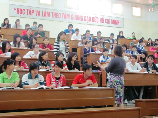 Hỗ trợ 60% lương cơ bản mỗi tháng cho sinh viên dân tộc thiểu số ảnh 1