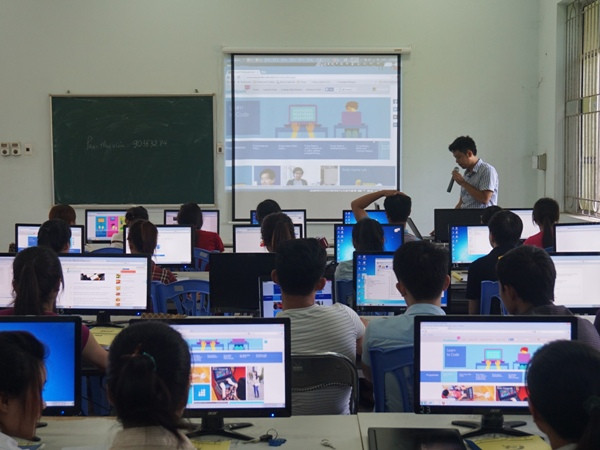 Đào tạo công nghệ thông tin và kỹ năng tìm kiếm việc làm cho giới trẻ ảnh 1
