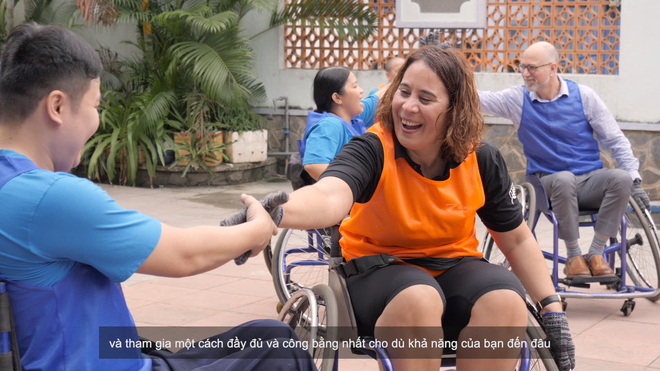 Đại sứ bốn nước chúc Tết, gửi thông điệp cổ vũ người khuyết tật ảnh 8