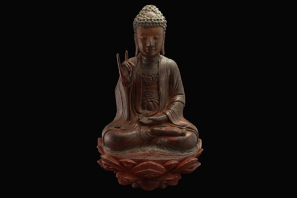 Tượng Phật Thích Ca Mâu Ni (gỗ sơn son thếp vàng), thế kỷ 17-18. (Ảnh: BTC) Chiêm ngưỡng bộ sưu tập đồ gỗ sơn son thếp vàng từ thời Lê ảnh 2