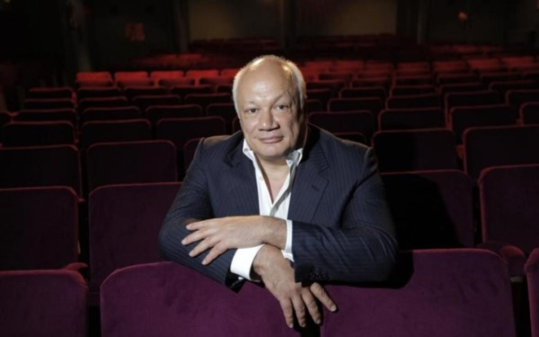 Tác giả “Nửa kia của Hitler” gửi lời chào tạm biệt Việt Nam ảnh 1