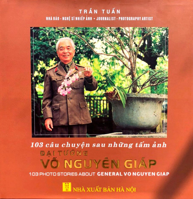 Sách ảnh '103 câu chuyện sau những tấm ảnh Đại tướng Võ Nguyên Giáp' của tác giả Trần Văn Tuấn, Chi hội Thông tấn xã đạt giải B. Hội Nghệ sỹ Nhiếp ảnh trao giải cho 28 tác phẩm xuất sắc nhất năm 2021 ảnh 2