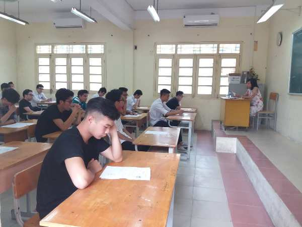 Đề thi môn Vật lý kỳ thi THPT quốc gia đã bị lọt ra ngoài? ảnh 1