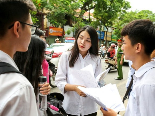 Tiến sỹ văn học 'bắt lỗi' đề thi Ngữ văn của Bộ Giáo dục và Đào tạo? ảnh 1