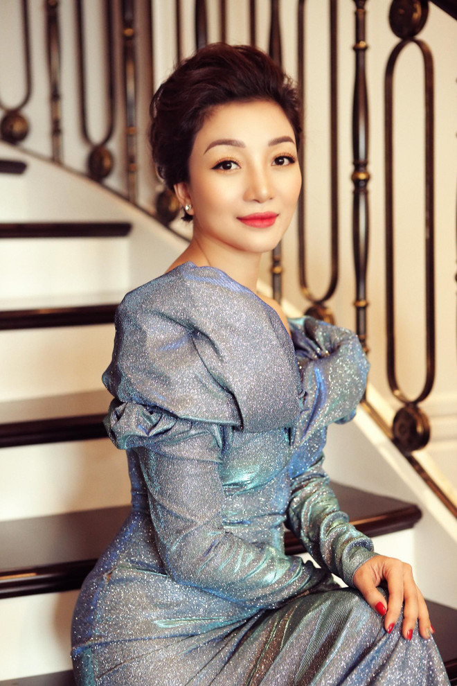 ‘Họa mi bán cổ điển’ Phạm Thu Hà và cú ‘Chạm’ mới trong nghệ thuật ảnh 1