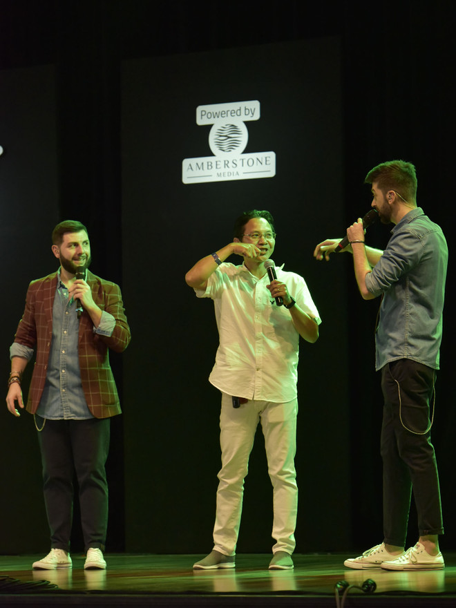 Khán giả thích thú với màn trình diễn ‘Hồ trên núi’ của nghệ sỹ Italy ảnh 10