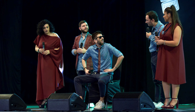 Khán giả thích thú với màn trình diễn ‘Hồ trên núi’ của nghệ sỹ Italy ảnh 6