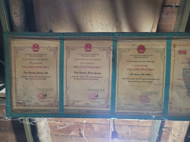 Nghệ nhân Giang Thị Nhạn: 'Nặn cuộc đời' trên gốm Hương Canh ảnh 4