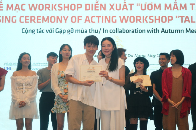 Giảng viên Hàn Quốc và tình yêu đặc biệt với học trò Việt Nam ảnh 2