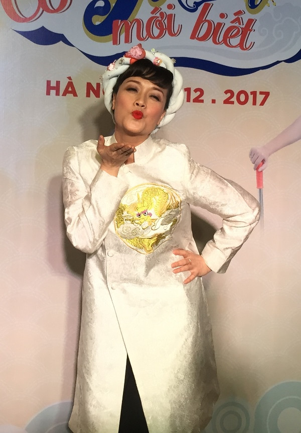 Nghệ sỹ hài Vân Dung: ‘Sau 15 năm, áp lực càng lớn hơn’ ảnh 2