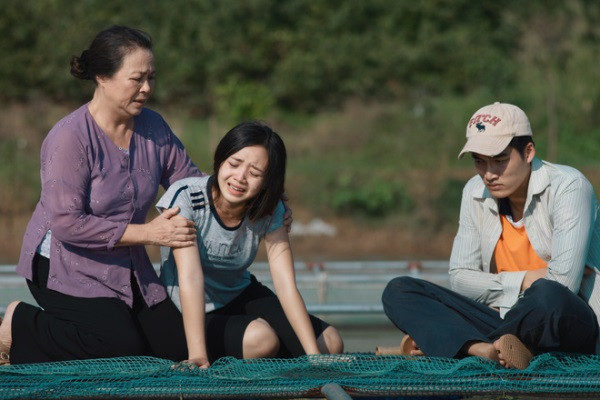 Vợ “ông trùm” Phan Quân hội ngộ khán giả trong “Đi qua mùa Hạ” ảnh 1