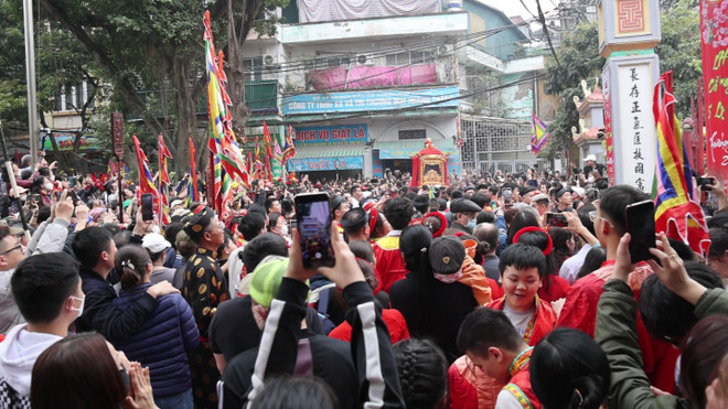 Người dân Hà Nội hào hứng dự hội làng Mọc sau 8 năm chờ đợi ảnh 1