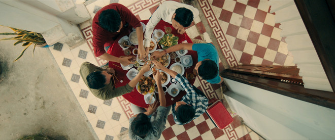 'Lật mặt 6' tung 'teaser': Tình bạn bị tấm vé độc đắc đe dọa ảnh 2