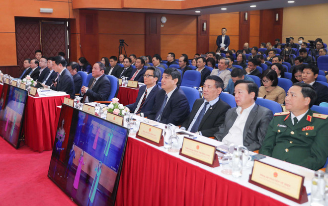 Phó Thủ tướng Vũ Đức Đam: Cần quan tâm hơn đến đời sống văn nghệ sỹ ảnh 3