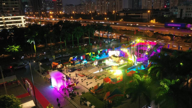 'Thông Linh': Sự hòa quyện của nghệ thuật điêu khắc và ánh sáng ảnh 1