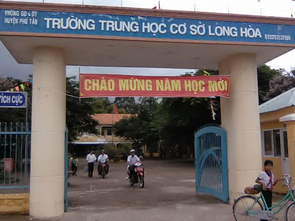 Học sinh bị giáo viên đánh ở An Giang: Nạn nhân có ý xin chuyển trường ảnh 1