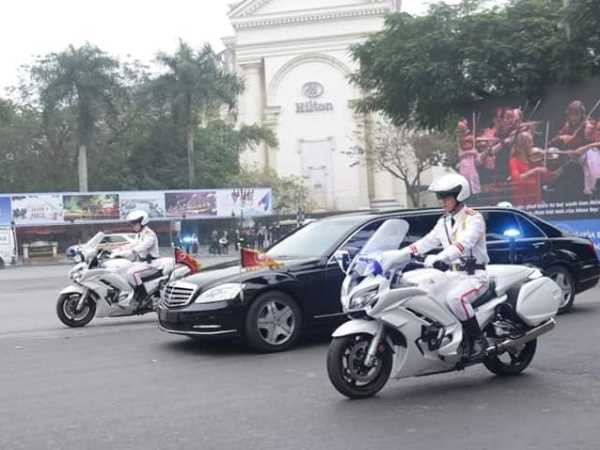Đoàn xe của Chủ tịch Triều Tiên Kim Jong-un đến khách sạn Metropole ảnh 1