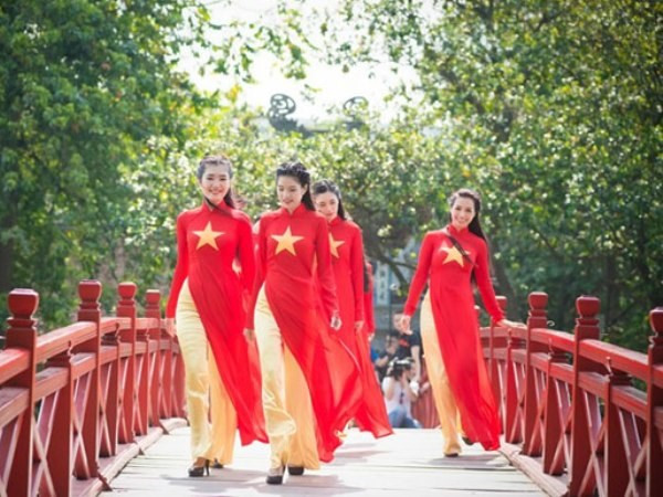 Âm vang những giai điệu tự hào về mùa Thu cách mạng 1945 ảnh 2