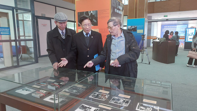 Trưng bày 200 tư liệu về 'Hội nghị Paris - Cuộc đàm phán lịch sử' ảnh 3