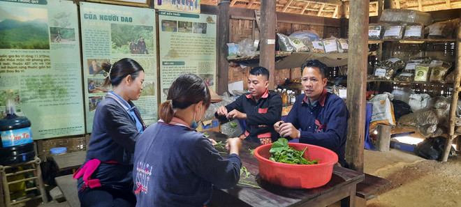 Bữa cơm gia đình: Lăng kính soi chiếu văn hóa cổ truyền người Dao ảnh 1