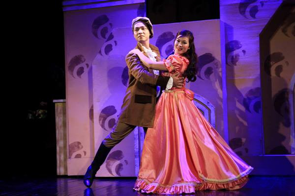 Đưa vũ điệu break dance hiện đại vào kịch cổ điển “Lão hà tiện” ảnh 3