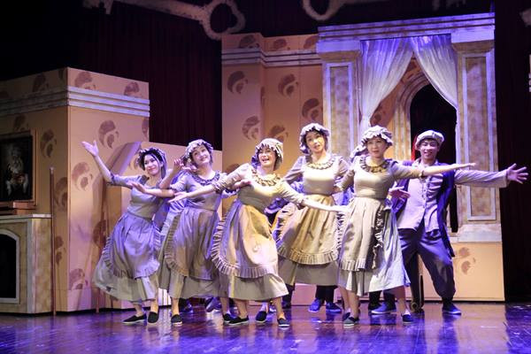 Đưa vũ điệu break dance hiện đại vào kịch cổ điển “Lão hà tiện” ảnh 6