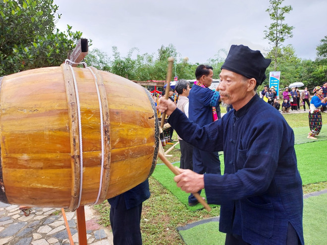 Phát huy truyền thống các dân tộc trong xây dựng môi trường văn hóa ảnh 3