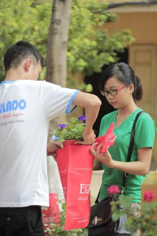 Sách đổi cây: Rèn luyện tình yêu lao động, bảo vệ môi trường ảnh 2