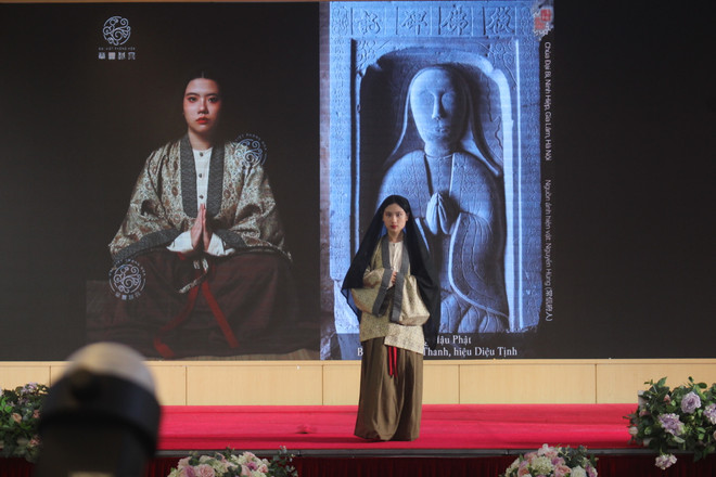 Trình diễn hơn 100 bộ cổ phục các thời kỳ và áo dài truyền thống VN ảnh 4