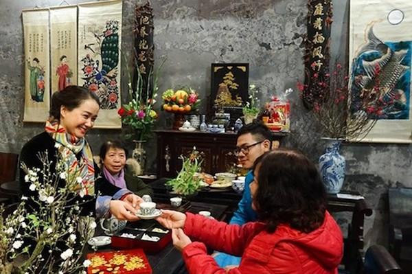 Hơn 200 bức ảnh kể chuyện ‘Hà Nội thanh lịch, văn minh’ ảnh 1