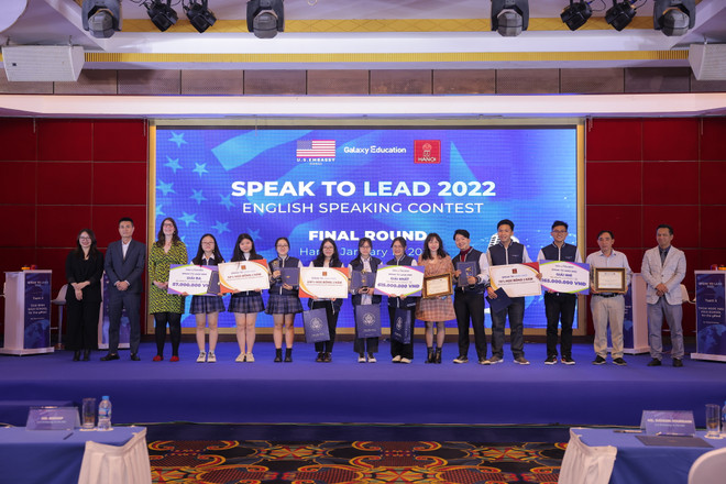 Học sinh THPT chuyên Nghệ An vô địch cuộc thi "Speak to Lead" ảnh 1