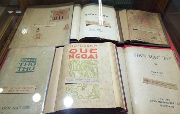 Trưng bày “Những cuốn sách vang bóng một thời” ở Hà Nội ảnh 3