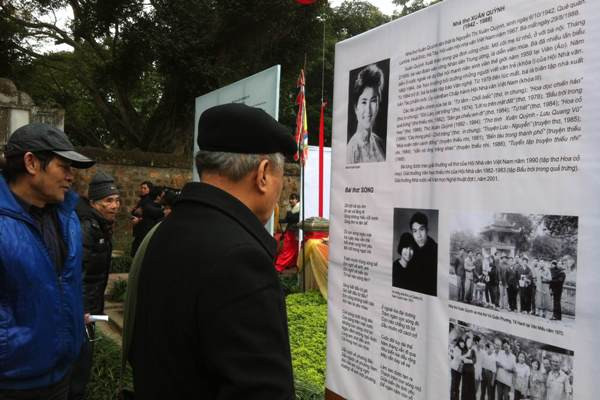 Ngày thơ Việt Nam 2014 hướng về biển đảo Tổ quốc ảnh 3