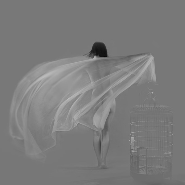 Tại sao triển lãm ảnh nude đầu tiên tại Hà Nội không dán nhãn 18+ ảnh 1