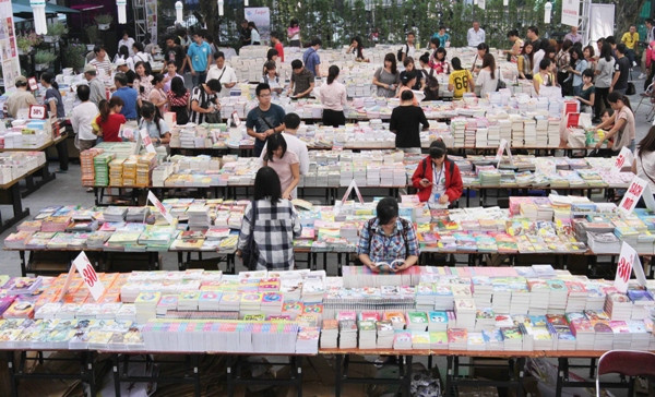 Doanh nghiệp tư nhân Sách Thành Nghĩa bị xử phạt nặng ảnh 1