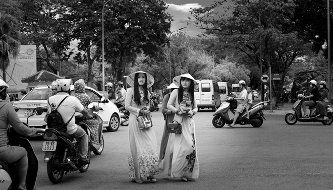 Nghệ sỹ Salvador: Phụ nữ Việt hài hòa giữa truyền thống và hiện đại ảnh 7