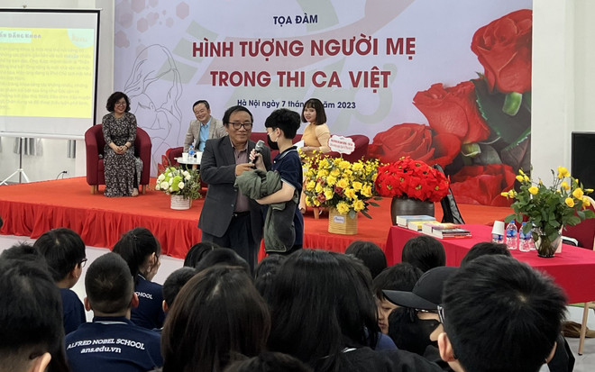 Trần Đăng Khoa kể về người dạy ông biết rung cảm trước cảnh vật ảnh 1