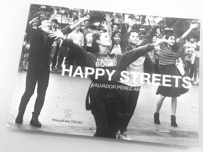 Nghệ sỹ Salvador: Phụ nữ Việt hài hòa giữa truyền thống và hiện đại ảnh 4