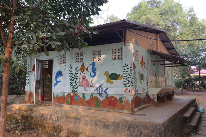 Khởi công 32 nhà vệ sinh: Mang “điều ước” đến cho học sinh miền núi ảnh 1