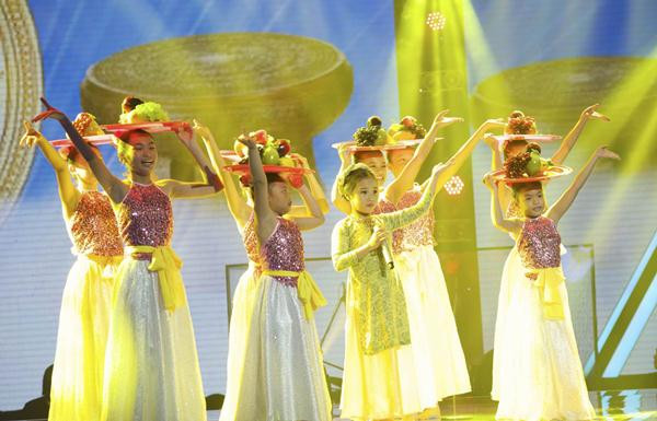 Giọng hát Việt nhí”: Dấu ấn “Giang Hồ” trong liveshow đầu tiên ảnh 4