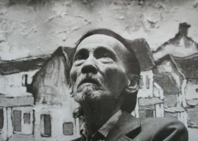 Danh họa Bùi Xuân Phái. (Ảnh tư liệu gia đình cố họa sỹ) Giải thưởng Bùi Xuân Phái 2019: Hoài niệm về Hà Nội một thời đã xa ảnh 1
